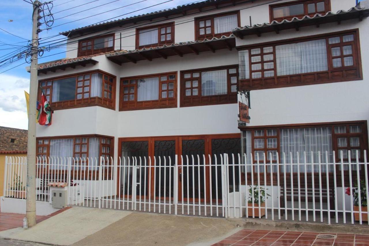 La Huerta Hotel Jiguales ภายนอก รูปภาพ